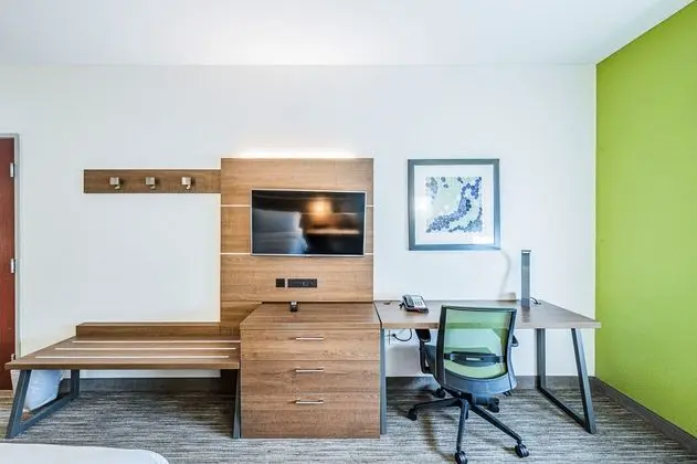 Holiday Inn Express and Suites Franklin - Oda