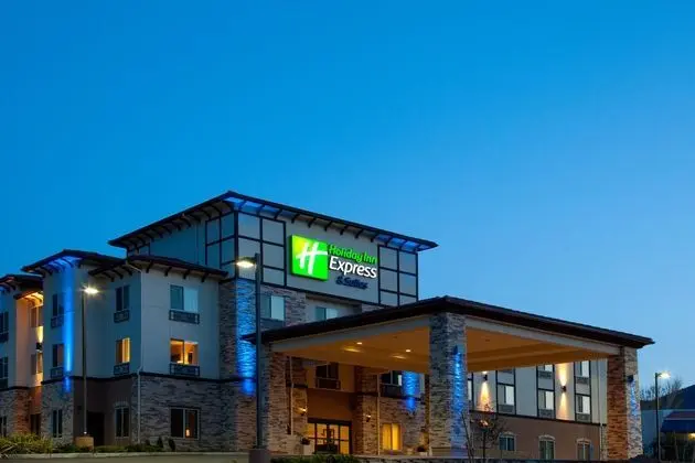 Holiday Inn Express Hotel & Suites Frazier Park