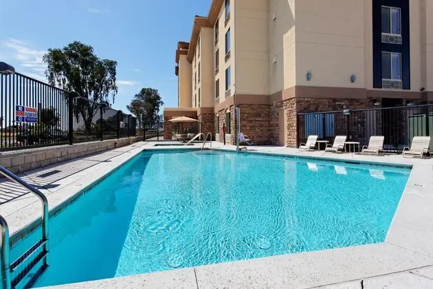 Holiday Inn Express Hotel & Suites Fresno Northwes - Havuz