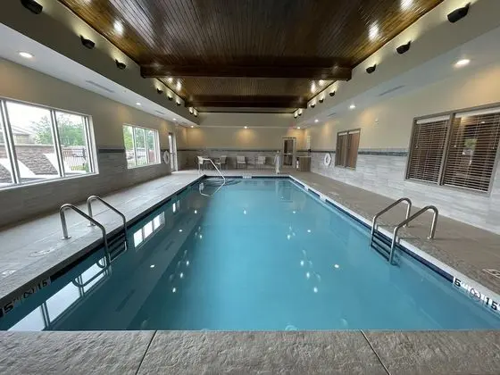 Holiday Inn Express & Suites Ft. Smith Airport, an IHG Hotel - Havuz