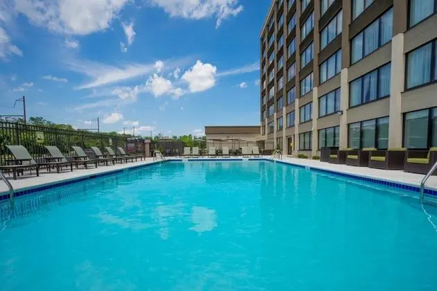 Holiday Inn Express and Suites Ft. Washington Phil - Havuz