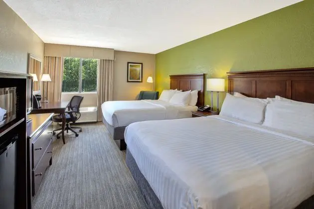 Holiday Inn Express and Suites Germantown