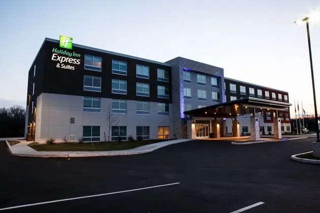 HOLIDAY INN EXPRESS AND SUITES GETTYSBURG