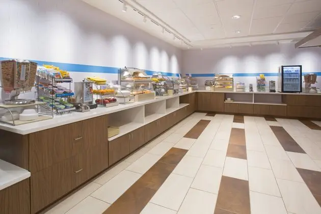 HOLIDAY INN EXPRESS AND SUITES GETTYSBURG - Yeme / İçme