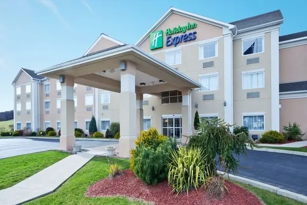 Holiday Inn Express and Suites Gibson