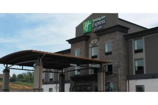Holiday Inn Express and Suites GLASGOW