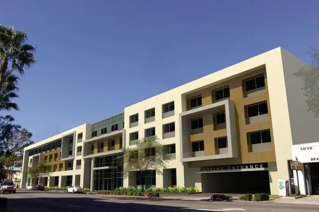 Holiday Inn Express And Suites Glendale Downtown, an IHG Hotel