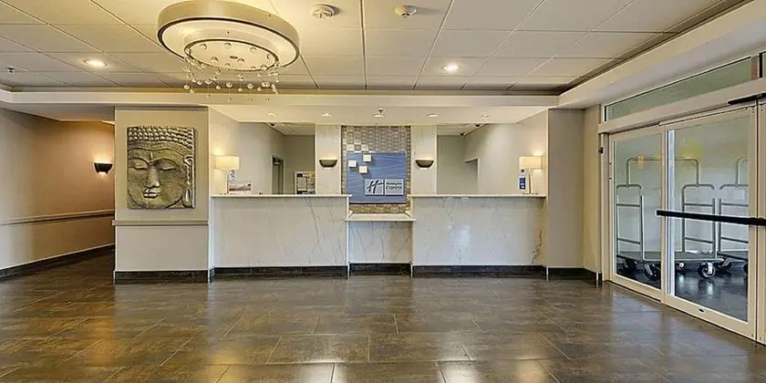 Holiday Inn Express and Suites Gonzales - Lobi