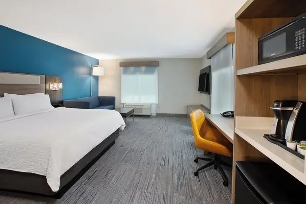 Holiday Inn Express and Suites Grand Rapids North - Oda