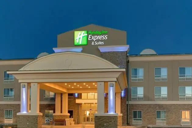 Holiday Inn Express Hotel & Suites Grants - Milan - Dış Mekan