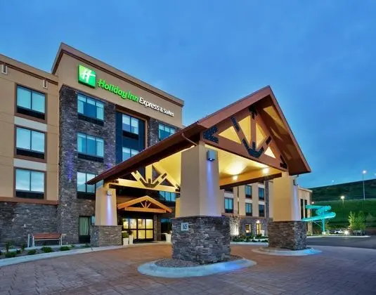 Holiday Inn Express Hotel & Suites Great Falls Sou