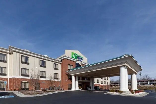 Holiday Inn Express and Suites Greensboro East