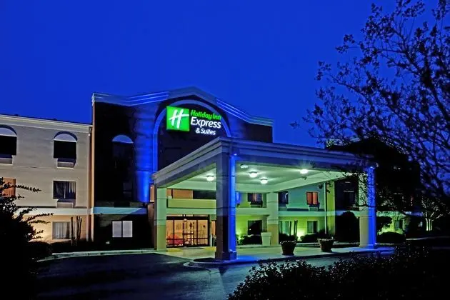 Holiday Inn Express and Suites Greenville Airport