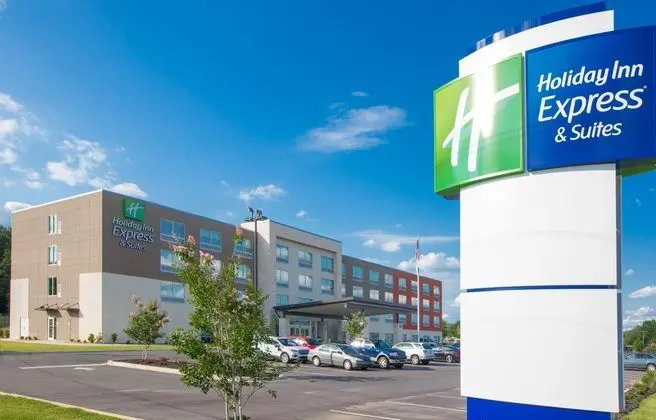 Holiday Inn Express and Suites Greenwood Mall - Genel