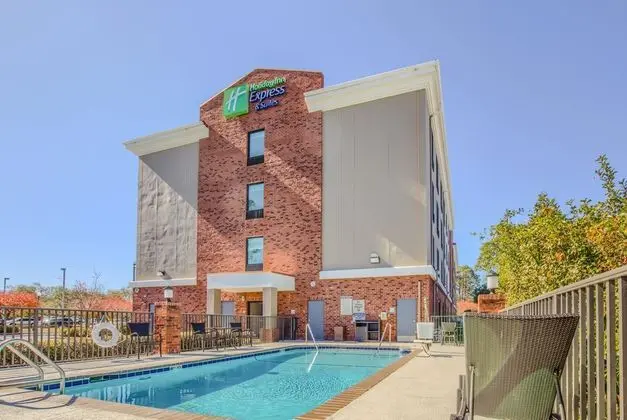Holiday Inn Express and Suites Gulf Shores - Havuz