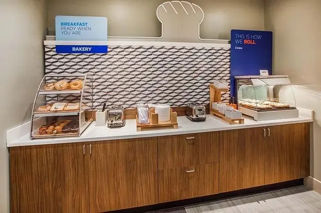 Holiday Inn Express & Suites Hardeeville Hilton