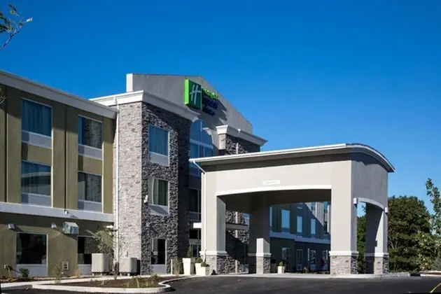Holiday Inn Express and Suites Harrisburg S New Cu