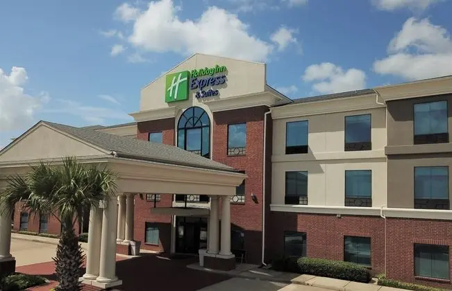 Holiday Inn Express and Suites Hearne
