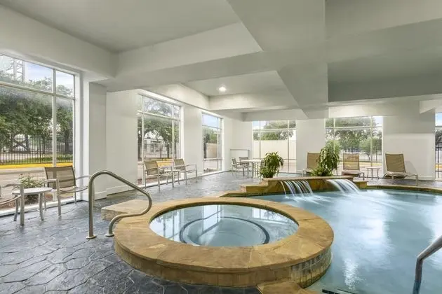 Holiday Inn Express and Suites Houston Dwtn Conv C - Havuz