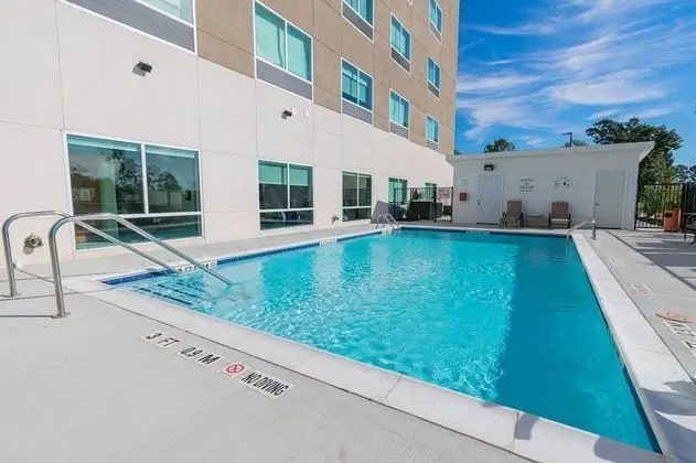 Holiday Inn Express & Suites Houston North I-45 Spring, an IHG Hotel - Havuz