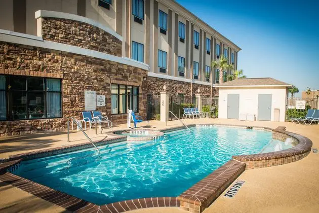 Holiday Inn Express & Suites Houston NW Beltway 8