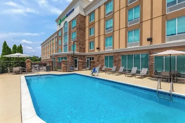 Holiday Inn Express and Suites Huntsville West Res - Havuz