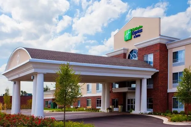 Holiday Inn Express and Suites Ironton