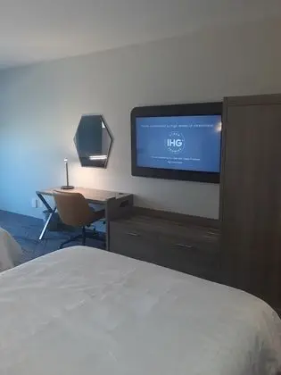 Holiday Inn Express & Suites Jackson, an IHG Hotel - Oda