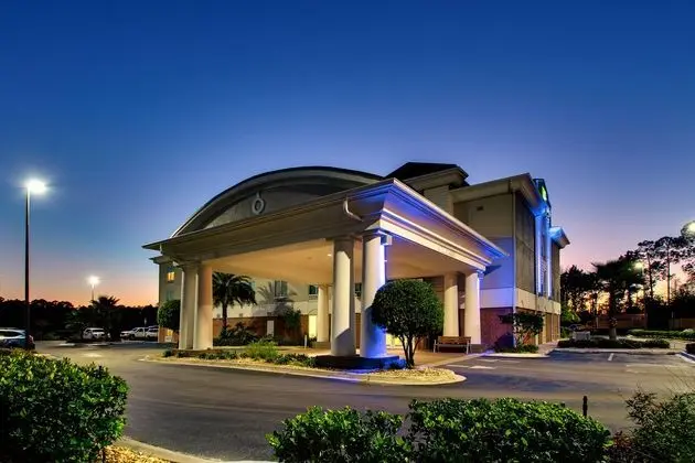 Holiday Inn Express and Suites Jacksonville North - Dış Mekan