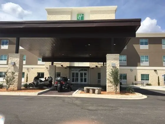 Holiday Inn Express And Suites Junction, an IHG Hotel - Dış Mekan