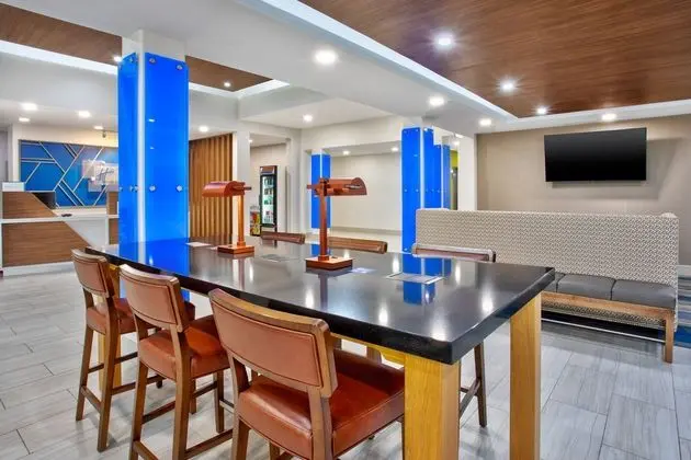 Holiday Inn Express and Suites Katy - Dış Mekan