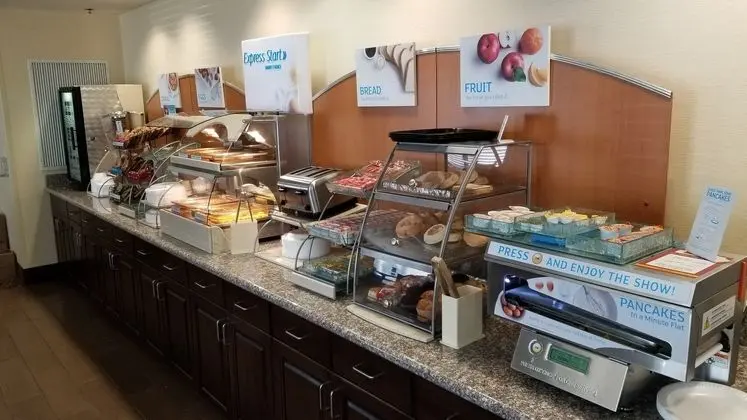 Holiday Inn Express & Suites Kittanning