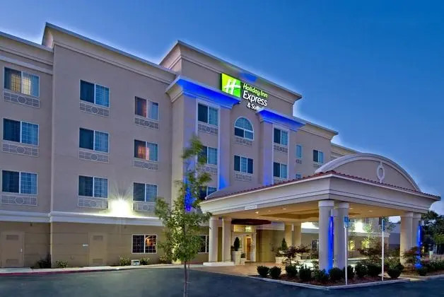Holiday Inn Express & Suites Klamath Falls Central