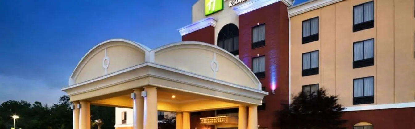 Holiday Inn Express & Suites Knoxville-Clinton
