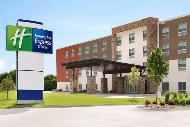 Holiday Inn Express & Suites Kokomo South, an IHG Hotel