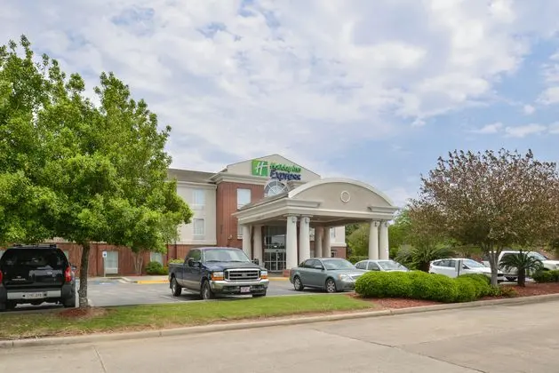 Holiday Inn Express and Suites Lafayette