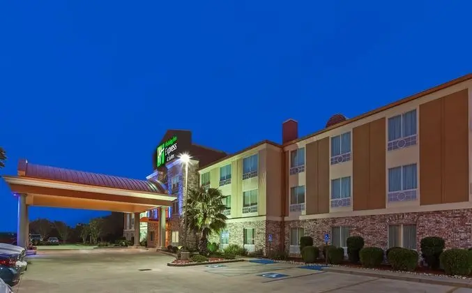 Holiday Inn Express and Suites Lafayette South