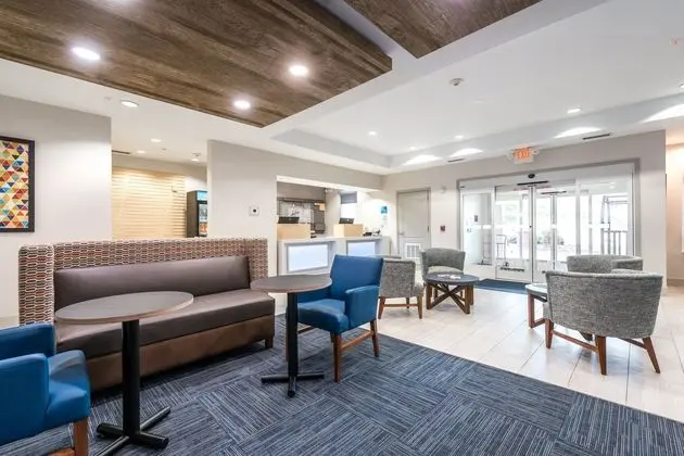 Holiday Inn Express & Suites LaGrange - Dış Mekan