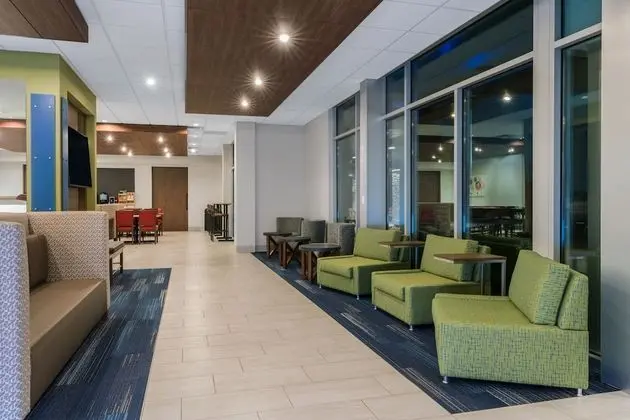 Holiday Inn Express And Suites Lake Havasu - London Bridge, an IHG Hotel - Lobi