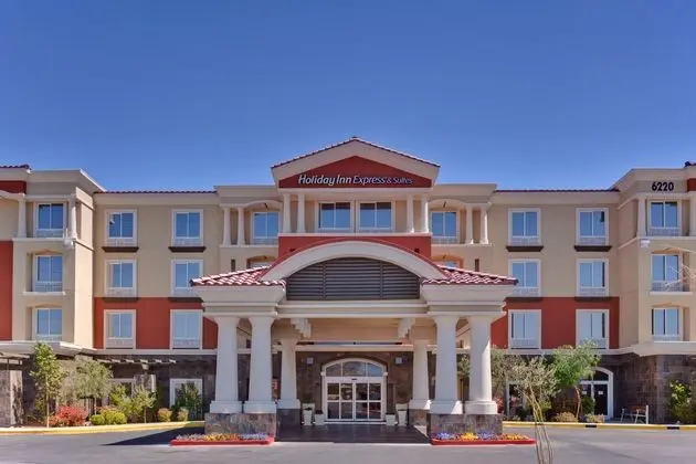 Holiday Inn Express and Suites Las Vegas I 215 S.
