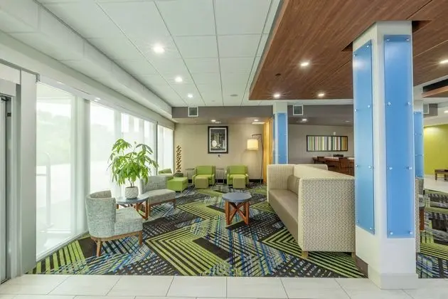 Holiday Inn Express & Suites Lindale, an IHG Hotel - Dış Mekan