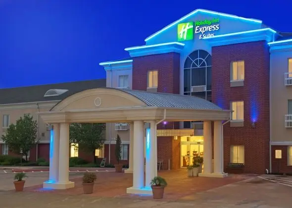 Holiday Inn Express and Suites Livingston