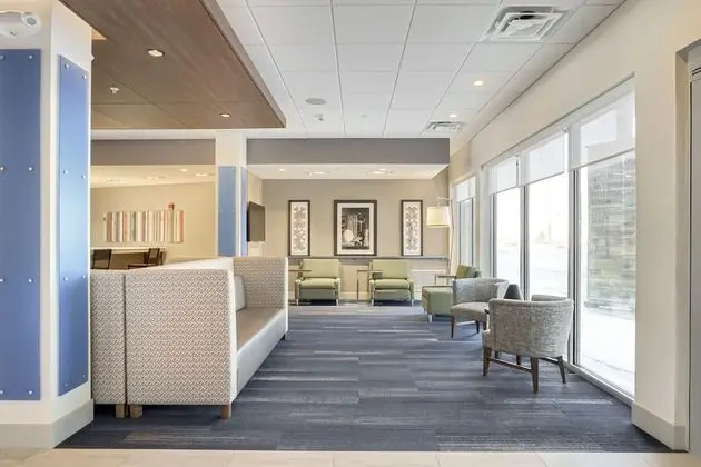 Holiday Inn Express & Suites Lockport, an IHG Hotel - Lobi