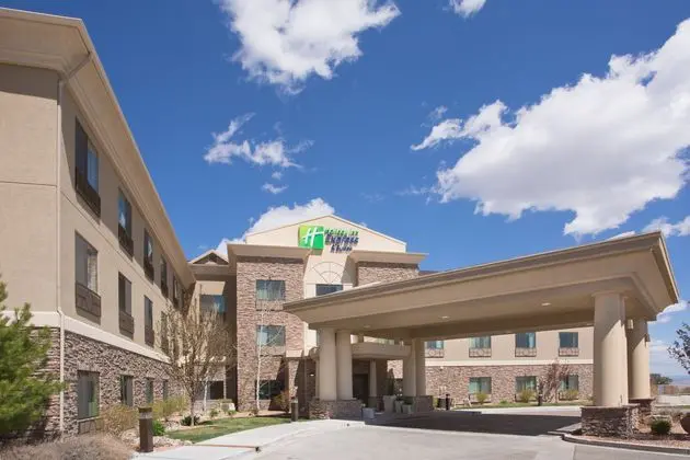 Holiday Inn Express Hotel & Suites Los Alamos Entr