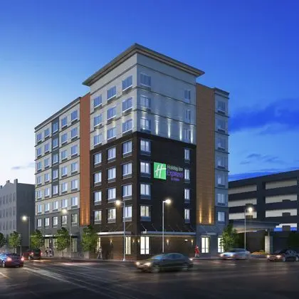 Holiday Inn Express and Suites Louisville Downtown