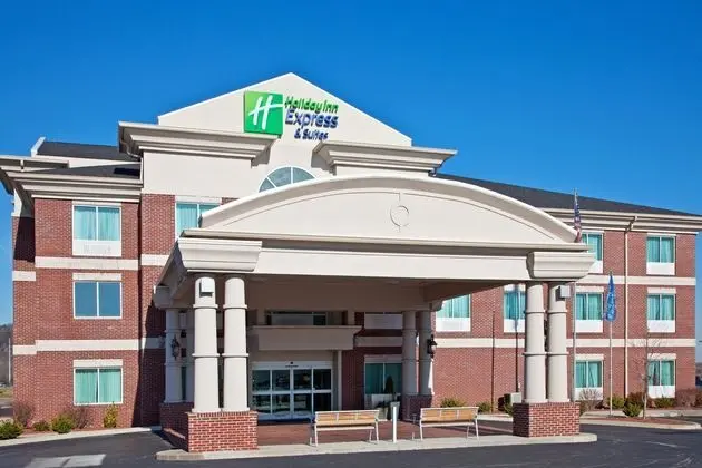 Holiday Inn Express and Suites Louisville South Hi