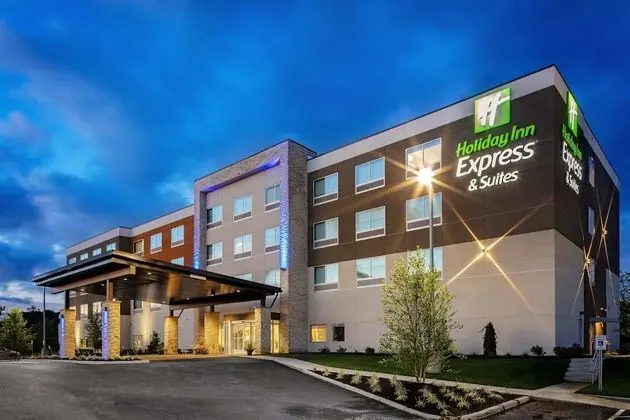 Holiday Inn Express & Suites Madison, an IHG Hotel
