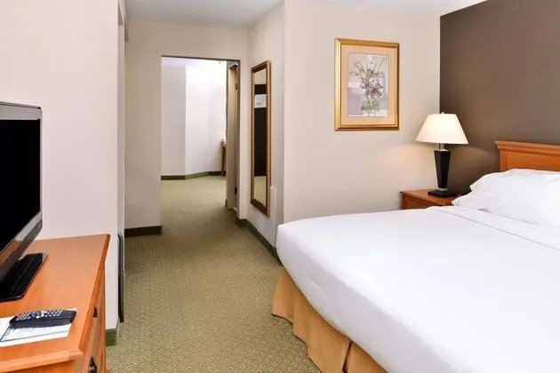 Holiday Inn Express and Suites Madison