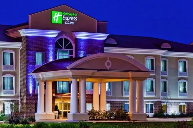 Holiday Inn Express and Suites Magee