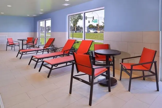 Holiday Inn Express & Suites Mall of America - MSP Airport, an IHG Hotel - Havuz